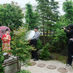 kimono kuroudo miyamoto shop garden